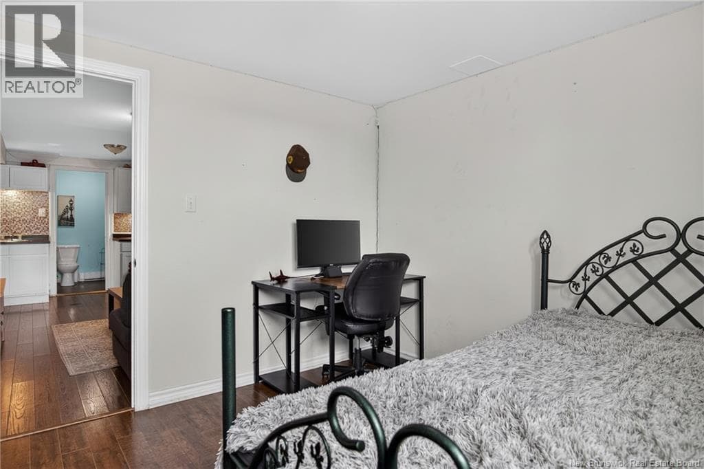 45 Jennifer Street, photo 37