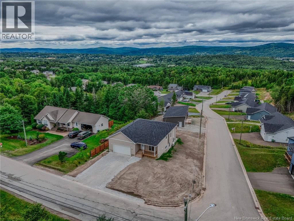 65 Squire Drive, photo 4