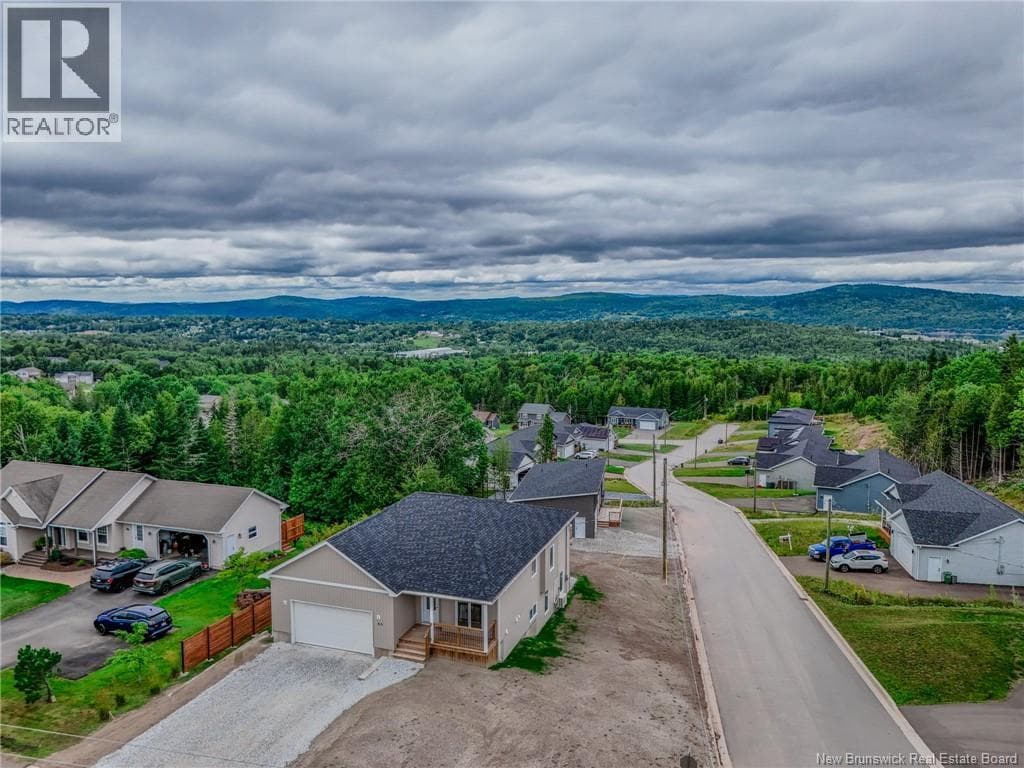 65 Squire Drive, photo 5