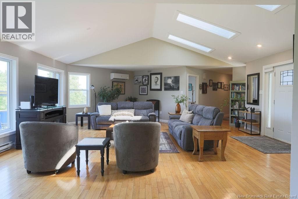611 Darlings Island, photo 12