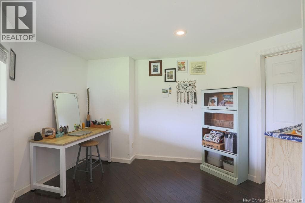 611 Darlings Island, photo 33
