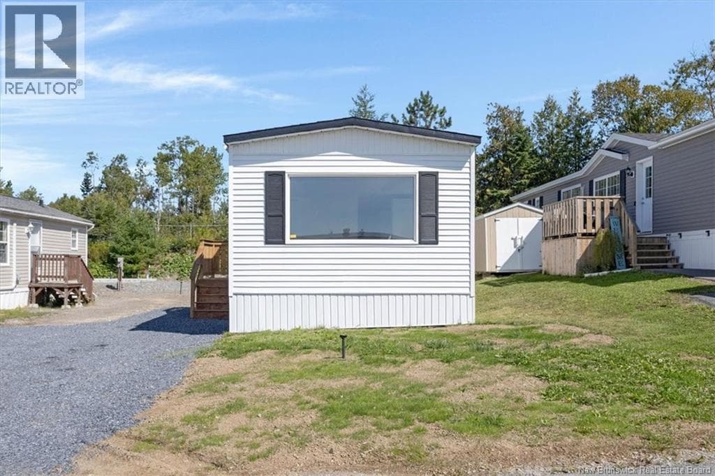 41 Susan Drive, photo 2