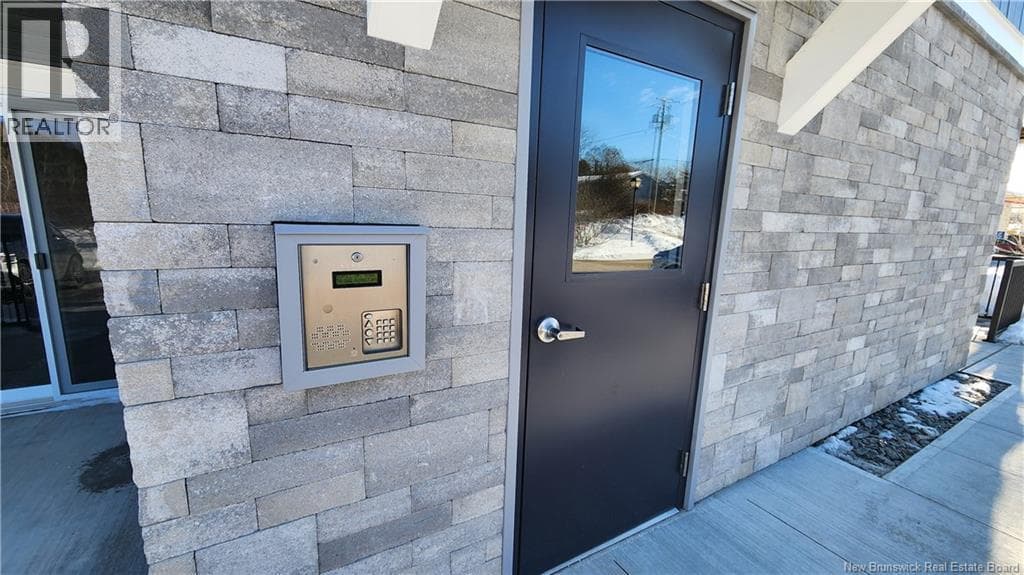 227 River Valley Drive Unit# C, photo 2