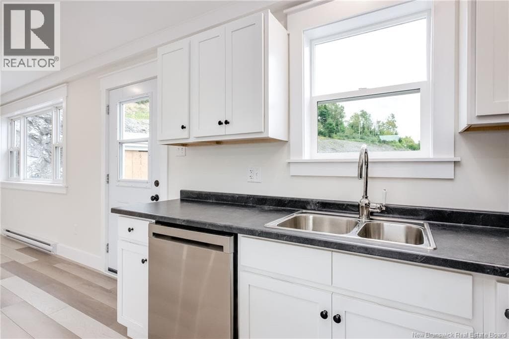 100 Glen View Drive, photo 10