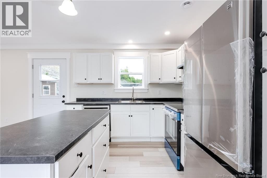 100 Glen View Drive, photo 11