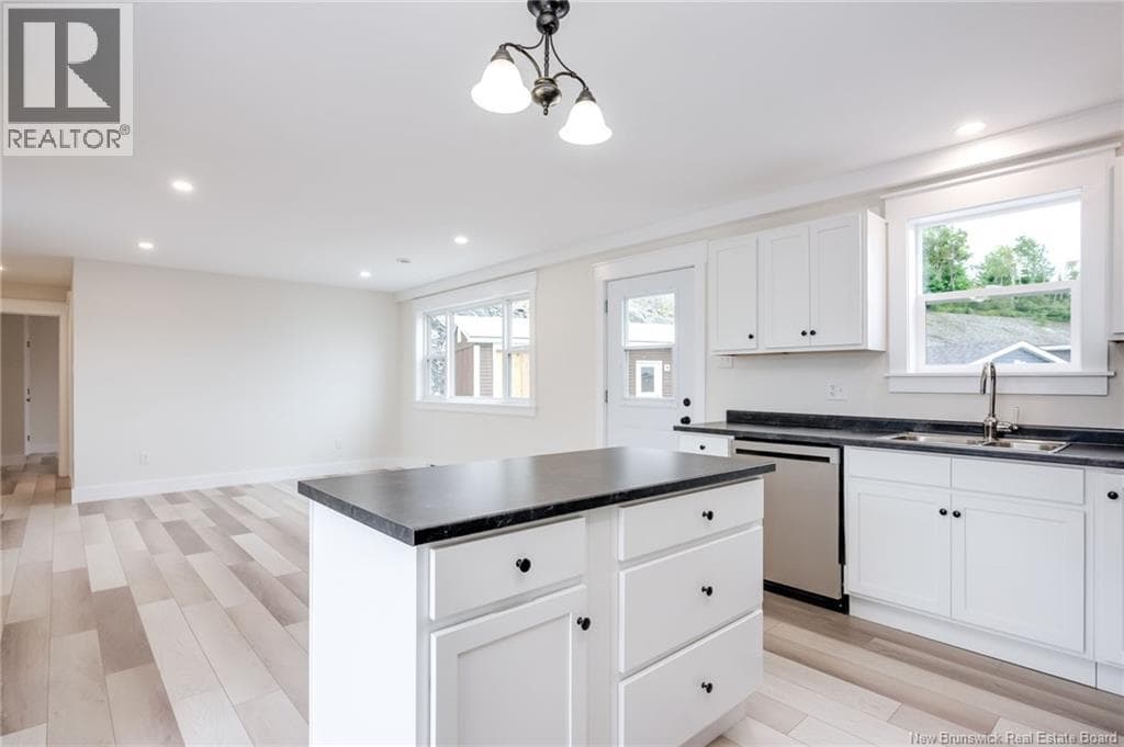 100 Glen View Drive, photo 14