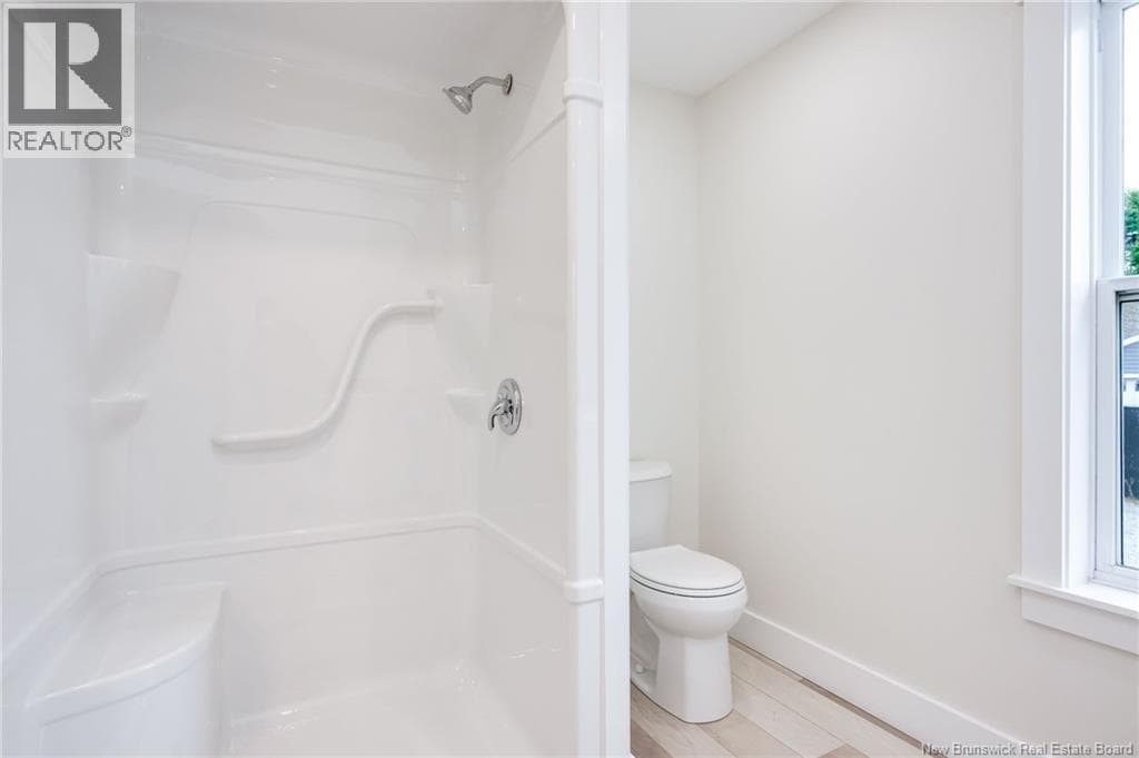 100 Glen View Drive, photo 16