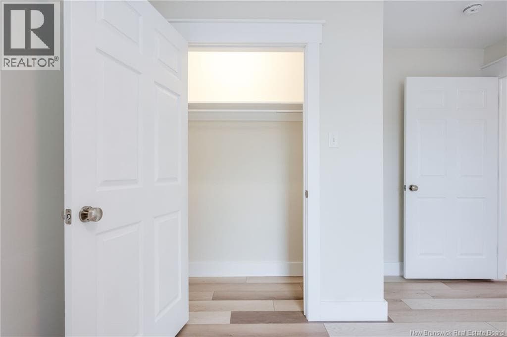 100 Glen View Drive, photo 22