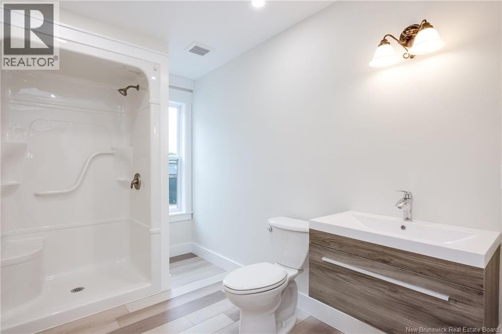 100 Glen View Drive, photo 28