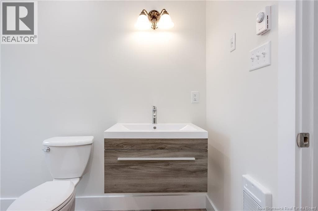 100 Glen View Drive, photo 29