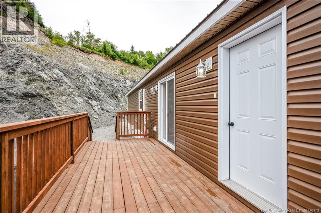 100 Glen View Drive, photo 3