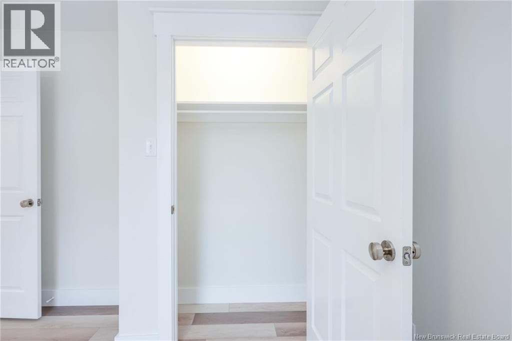 100 Glen View Drive, photo 30
