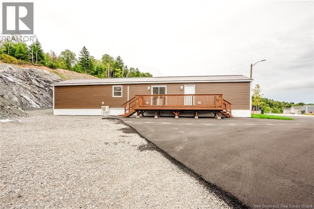 100 Glen View Drive, photo 36