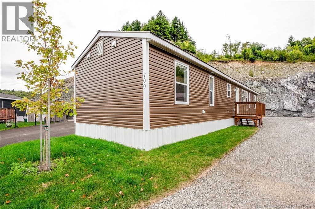 100 Glen View Drive, photo 38