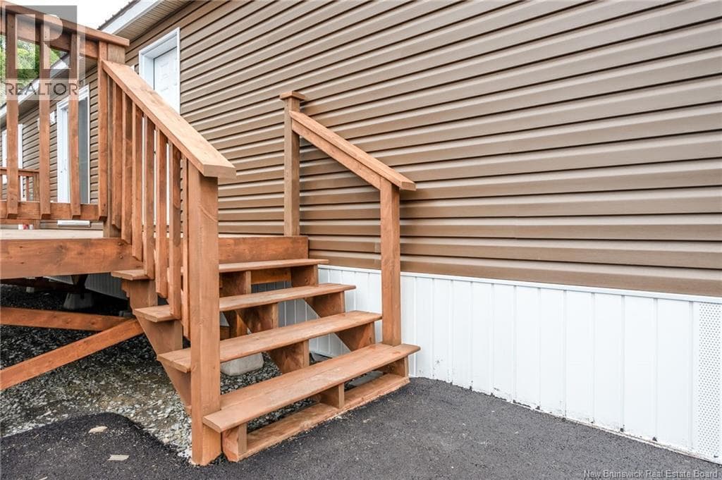 100 Glen View Drive, photo 39