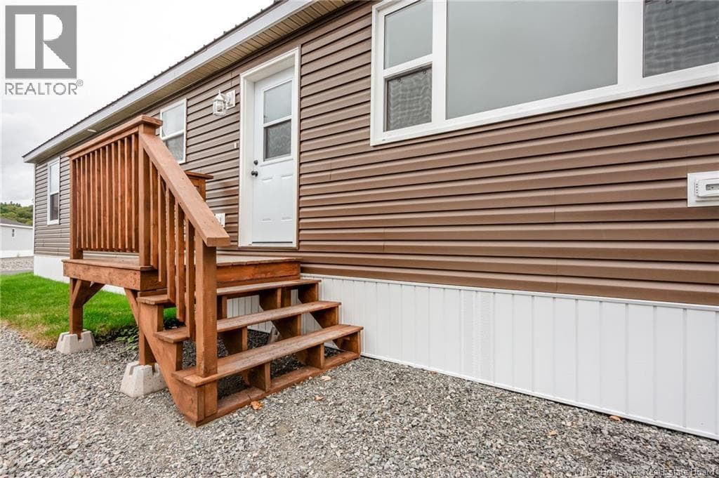 100 Glen View Drive, photo 40