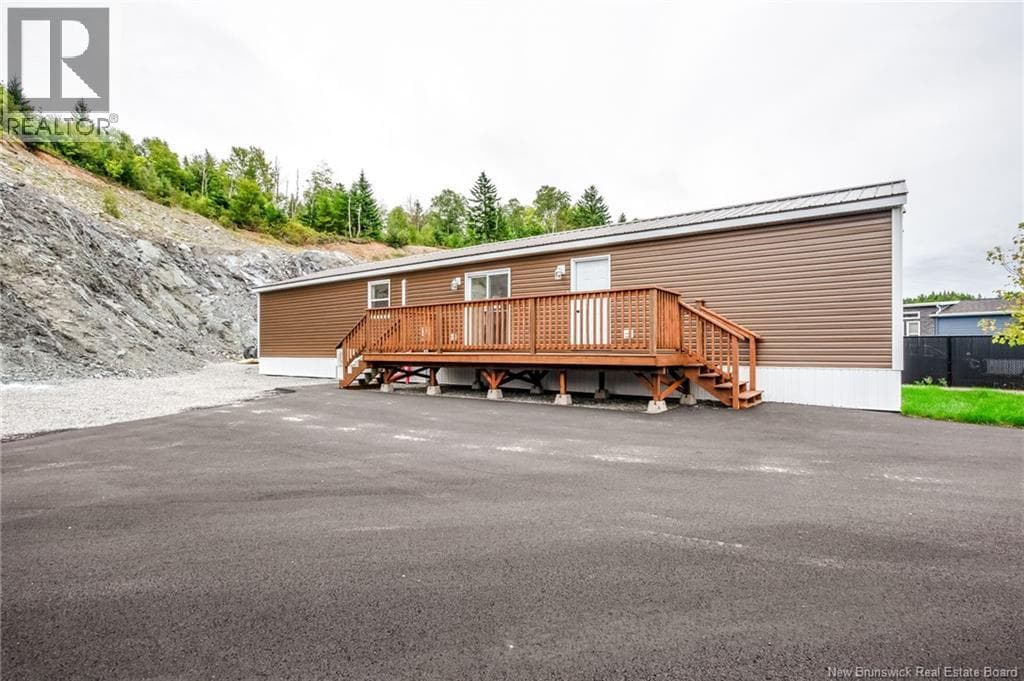 100 Glen View Drive, photo 5
