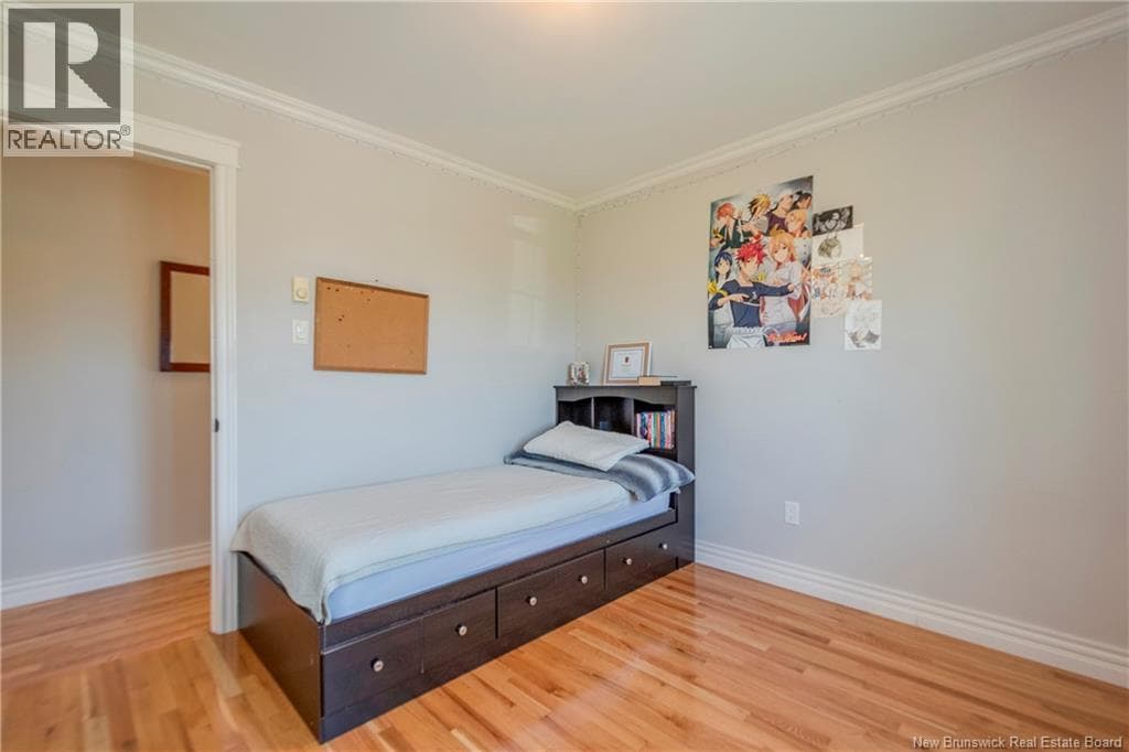 90 Tudor Lane, photo 17