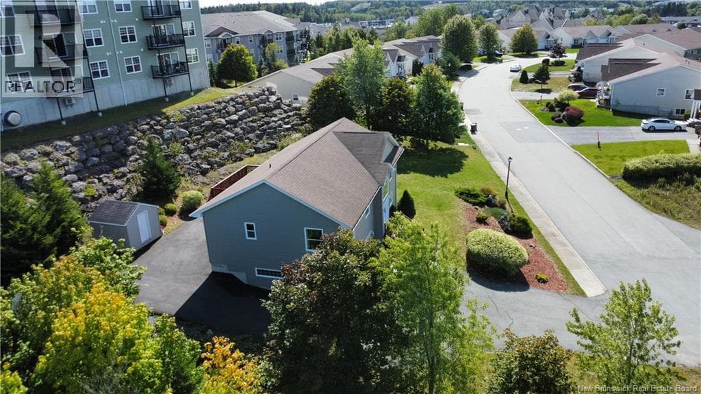 90 Tudor Lane, photo 38