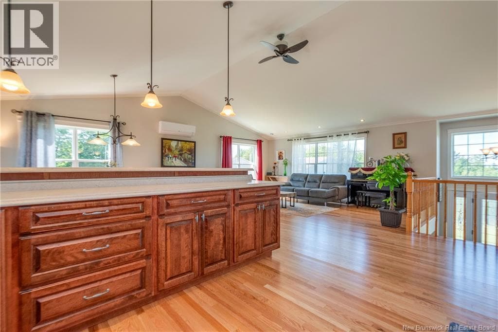 90 Tudor Lane, photo 15