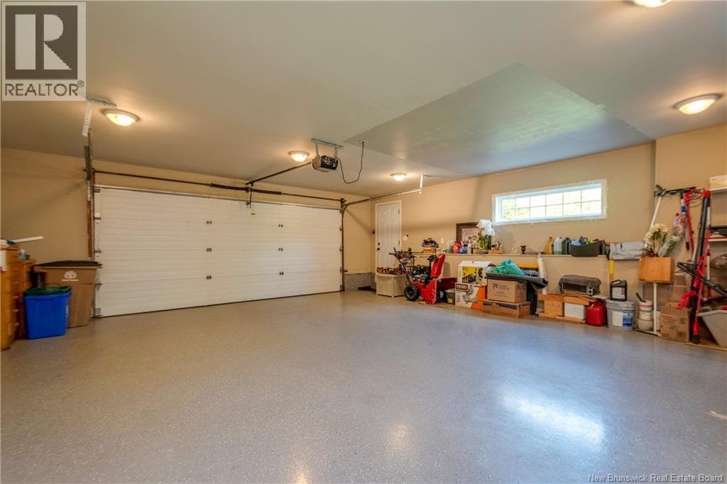 90 Tudor Lane, photo 33