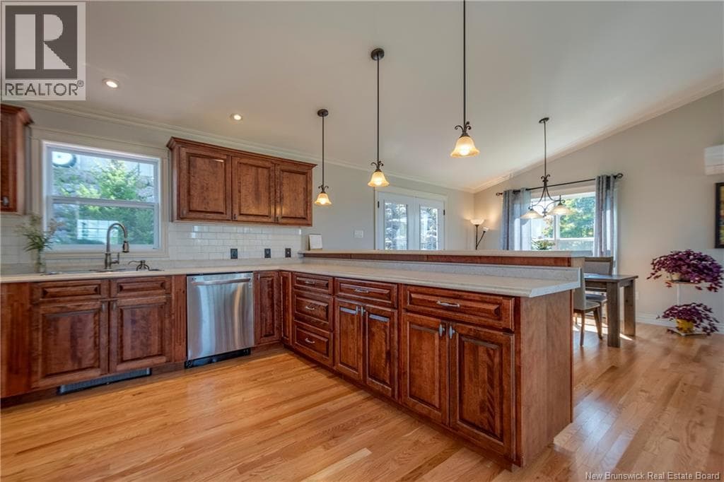 90 Tudor Lane, photo 14