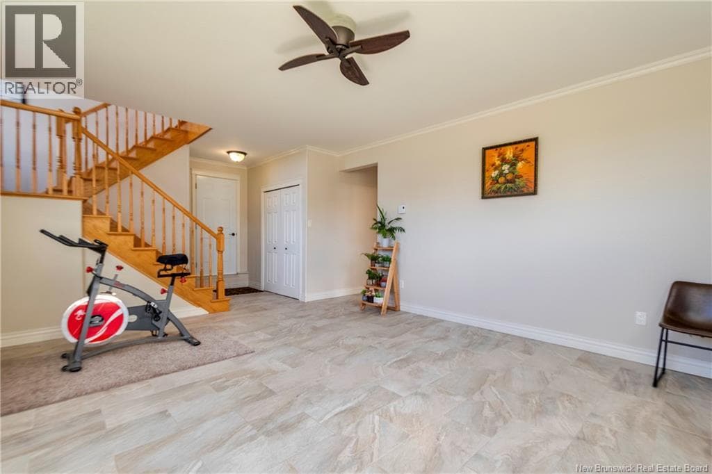 90 Tudor Lane, photo 29