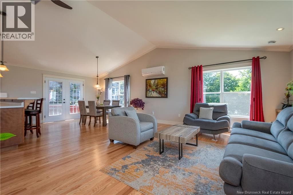 90 Tudor Lane, photo 6