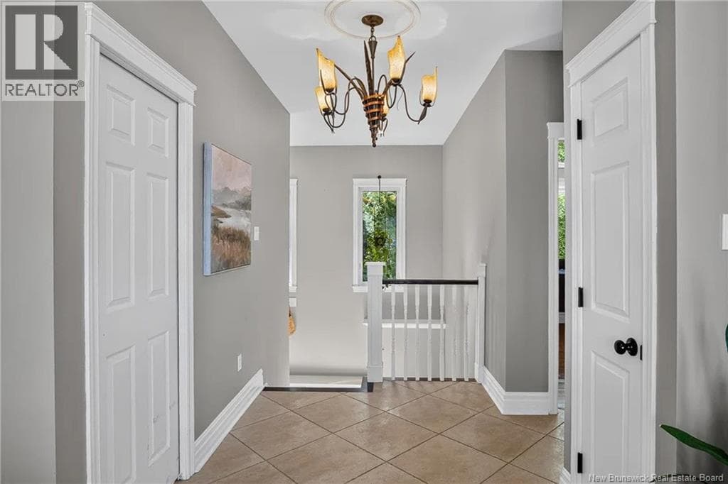 200 Inglewood Drive, photo 24