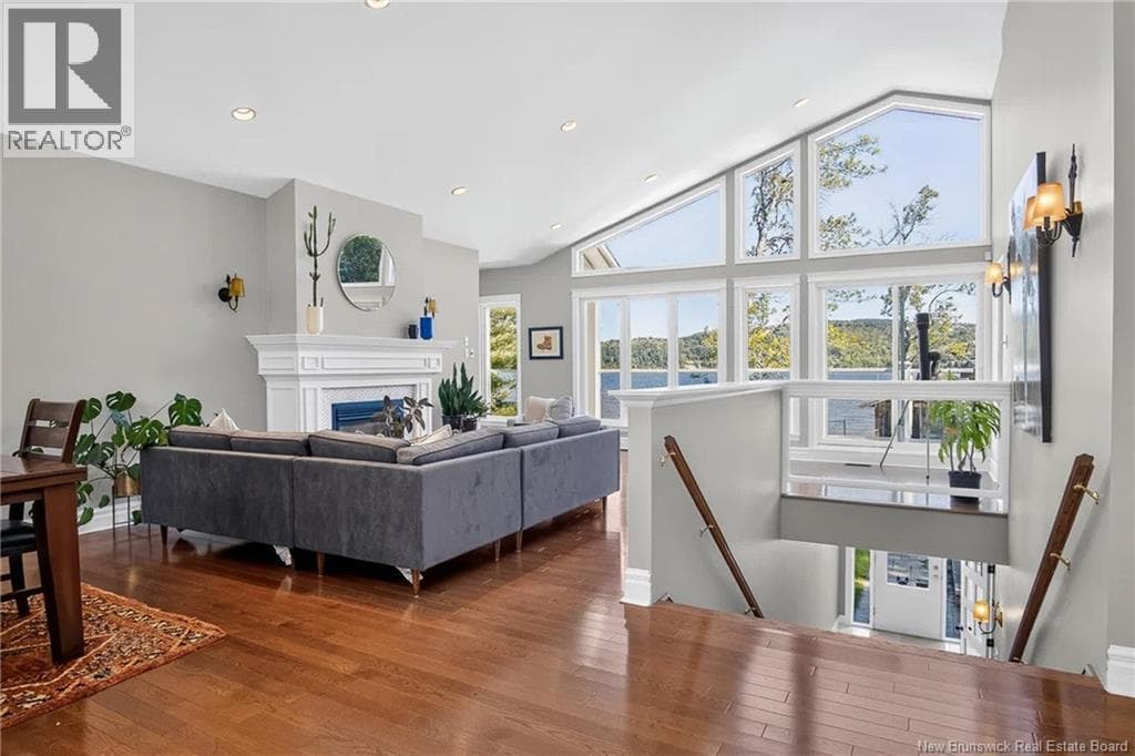 200 Inglewood Drive, photo 9