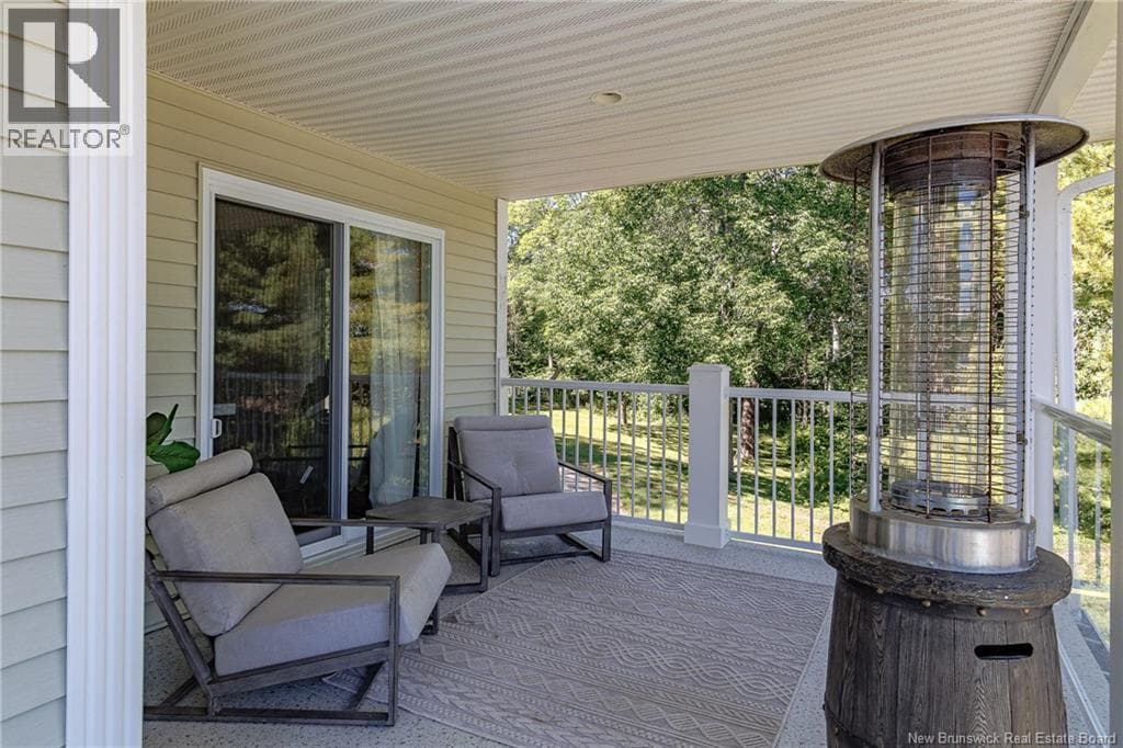 200 Inglewood Drive, photo 30