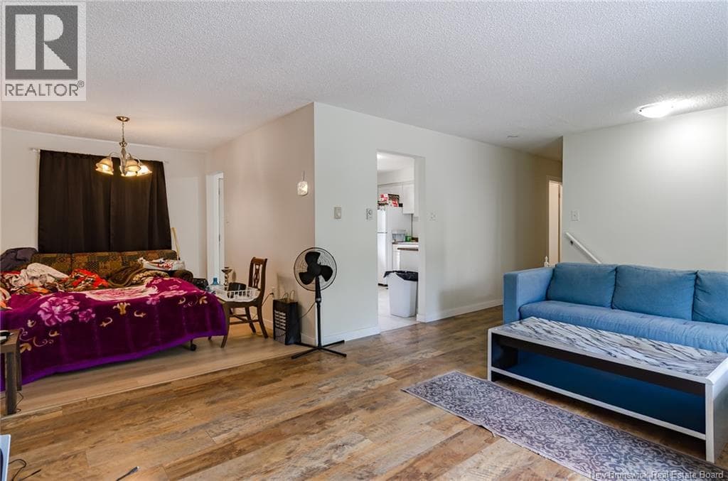 6 Parkdale Avenue, photo 9