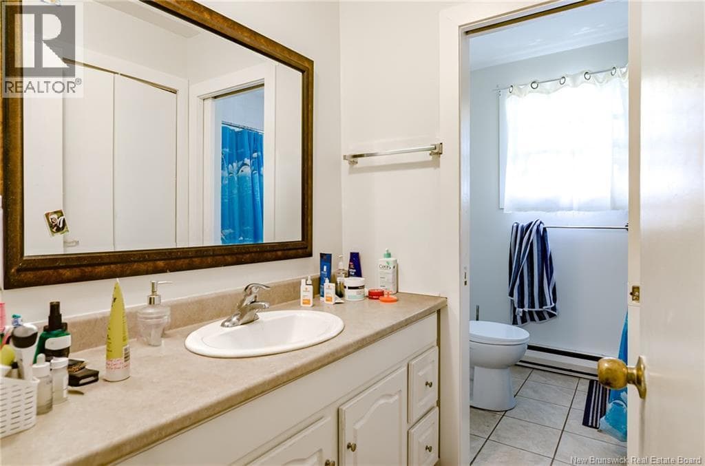 6 Parkdale Avenue, photo 12