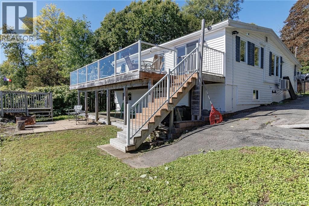 31 River Street, photo 36