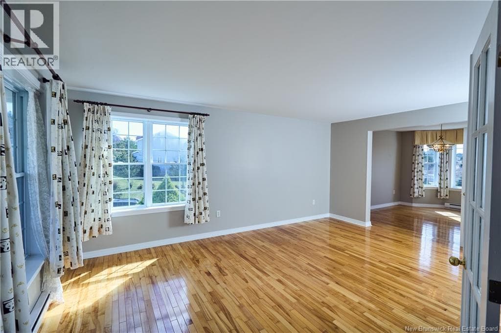 77 Cedarwood Drive, photo 5