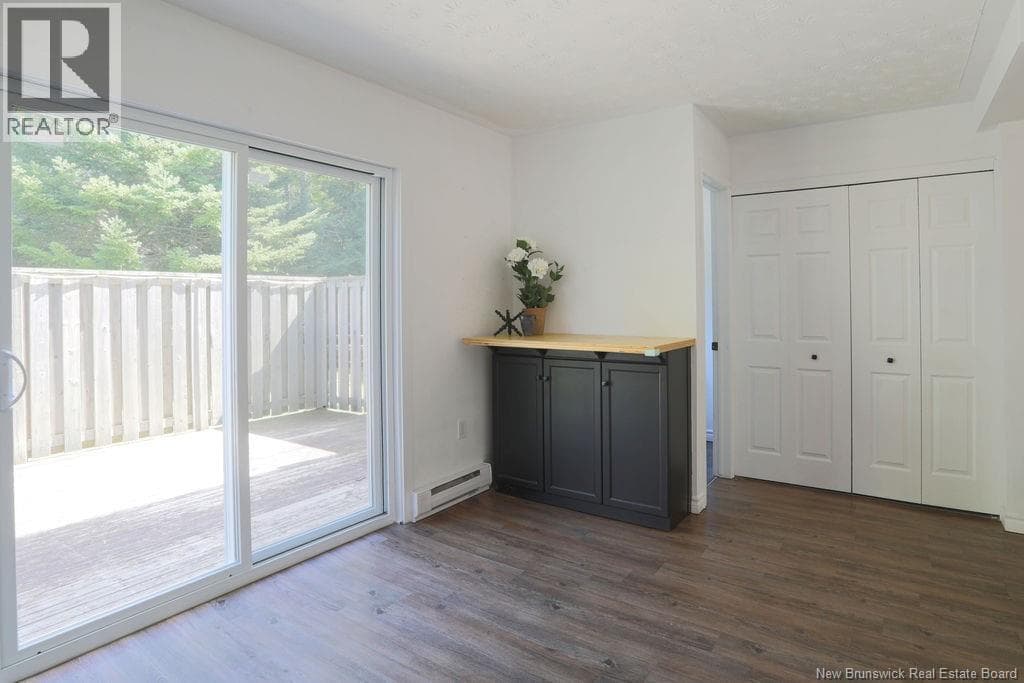 25 Hillsview Crescent, photo 32