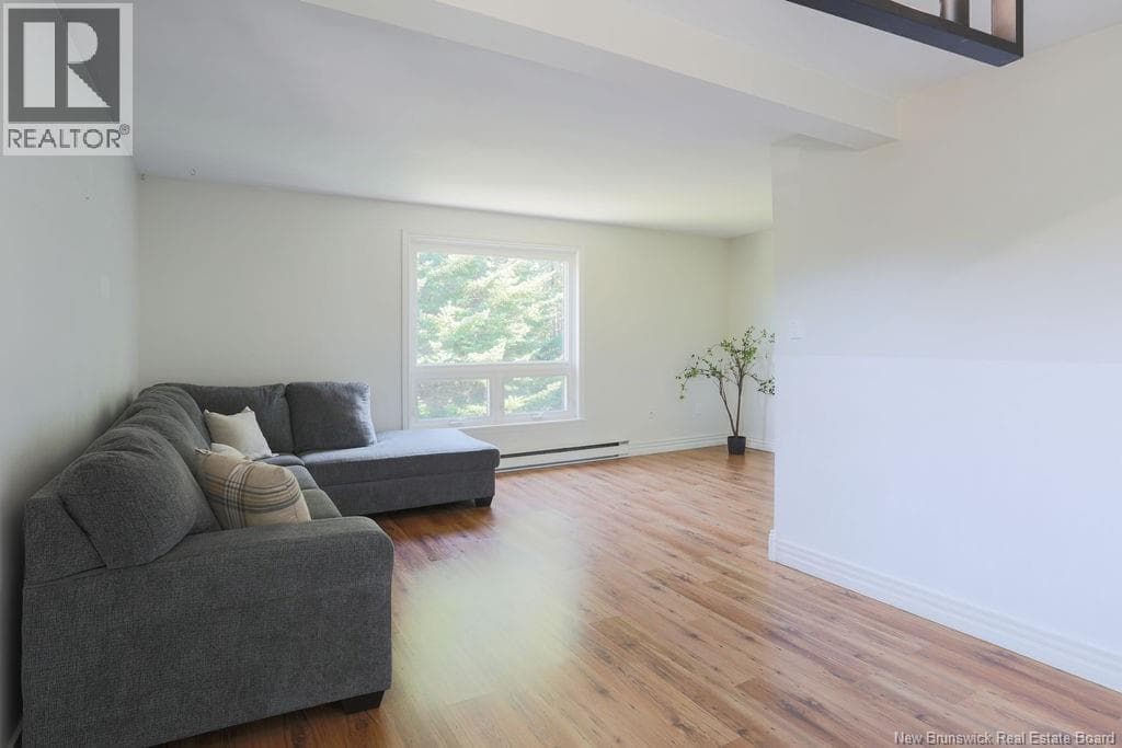 25 Hillsview Crescent, photo 6