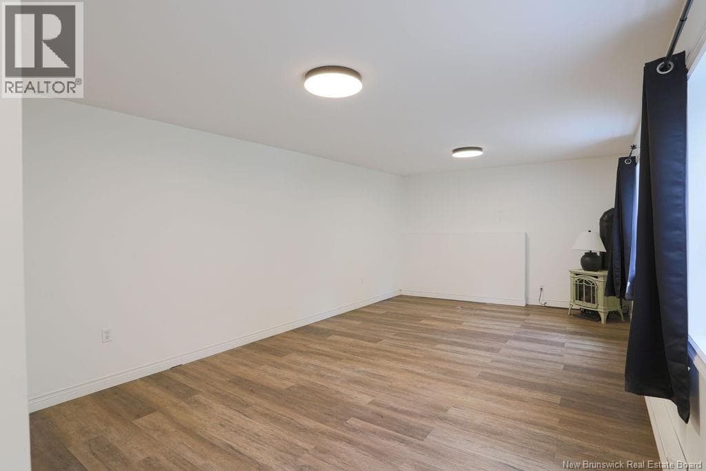 135 Vincent Road, photo 23