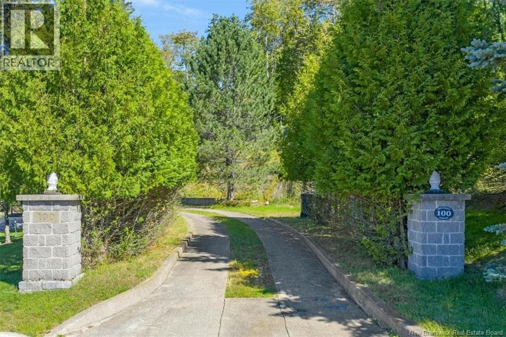 100 Brigadoon Terrace, photo 5