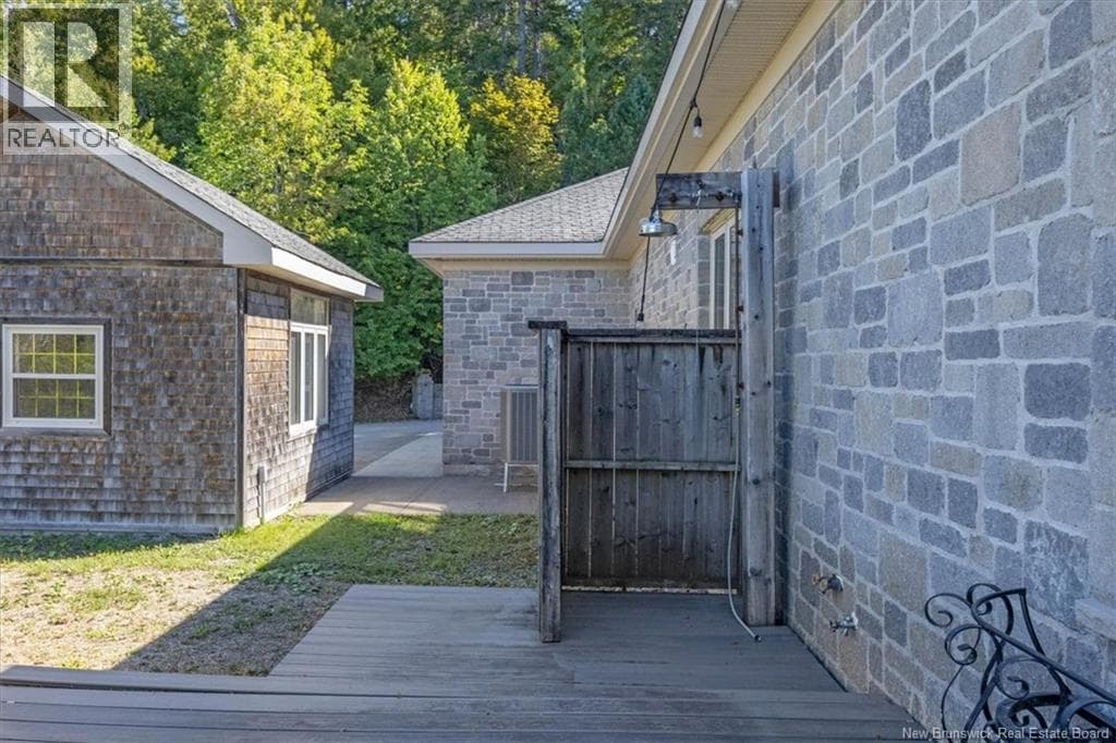 100 Brigadoon Terrace, photo 42
