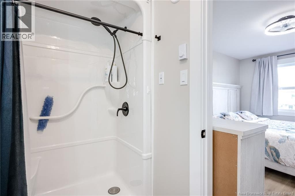 143 Arlington Crescent, photo 28