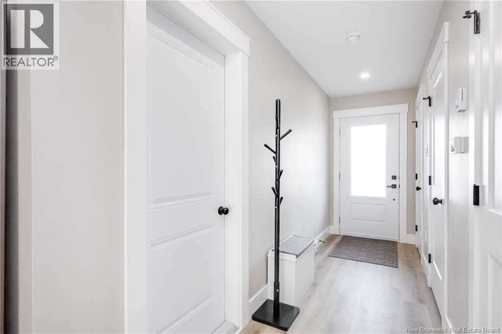 143 Arlington Crescent, photo 33