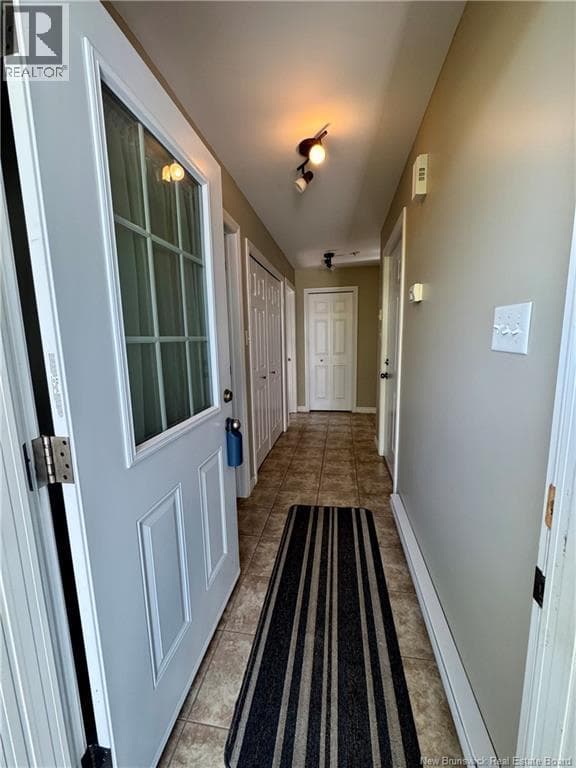 26 Acorn Drive, photo 3