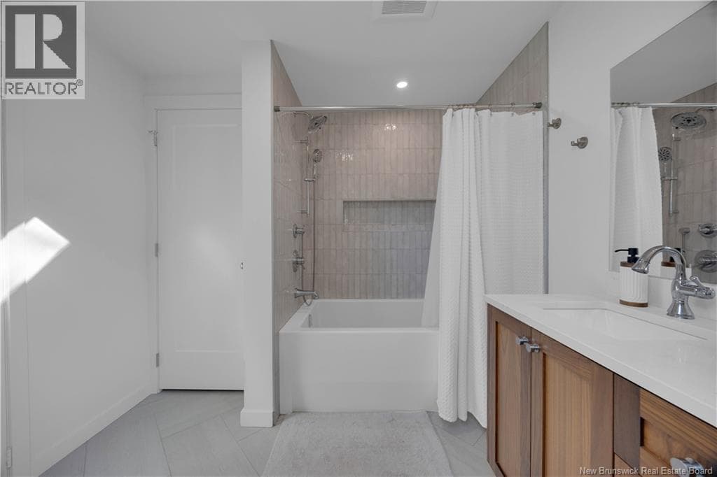 13 Ball Park Road, photo 15