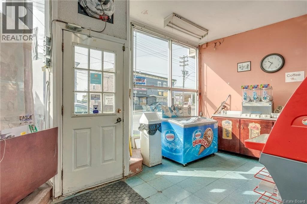 21 Main Street, photo 4