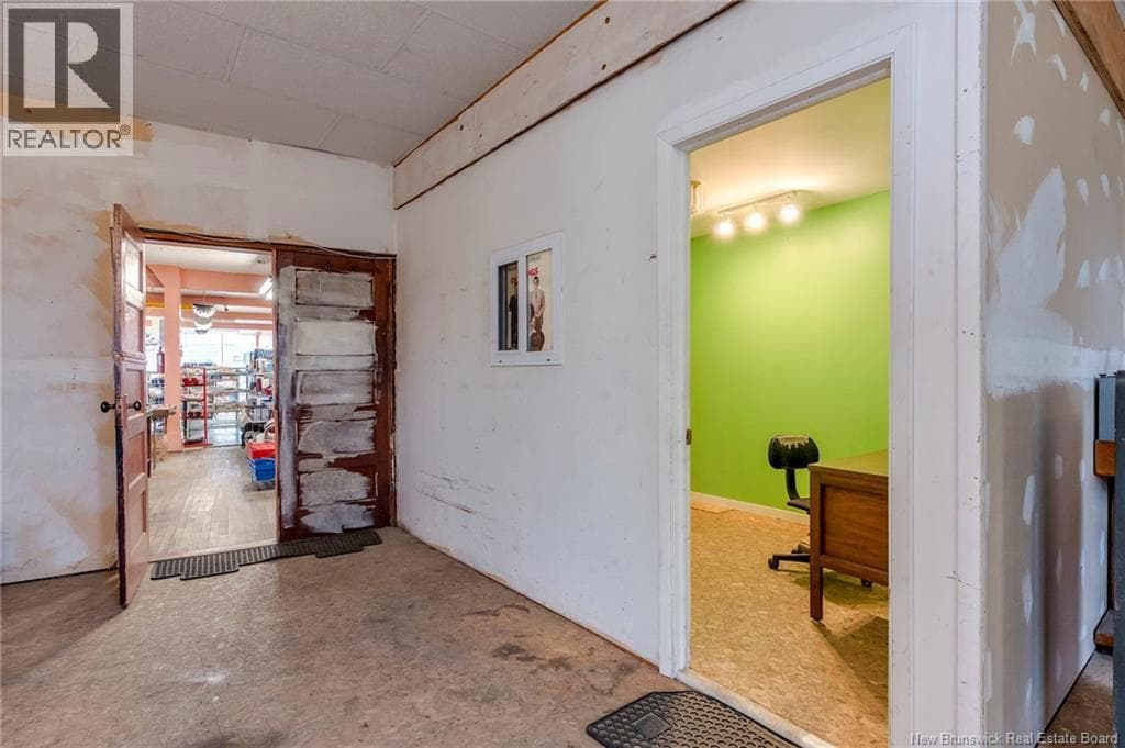 21 Main Street, photo 32