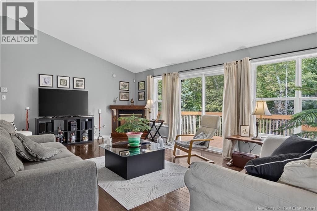 23 Lentook Avenue, photo 6