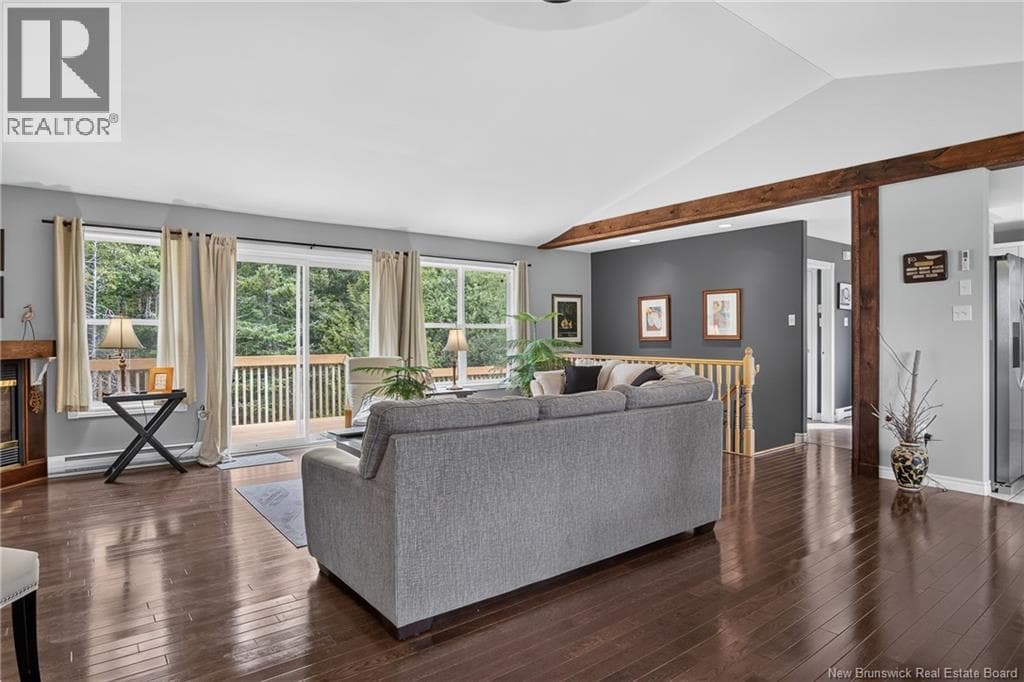 23 Lentook Avenue, photo 8