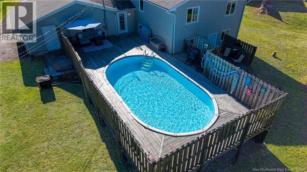 10 Timberline Crescent, photo 3