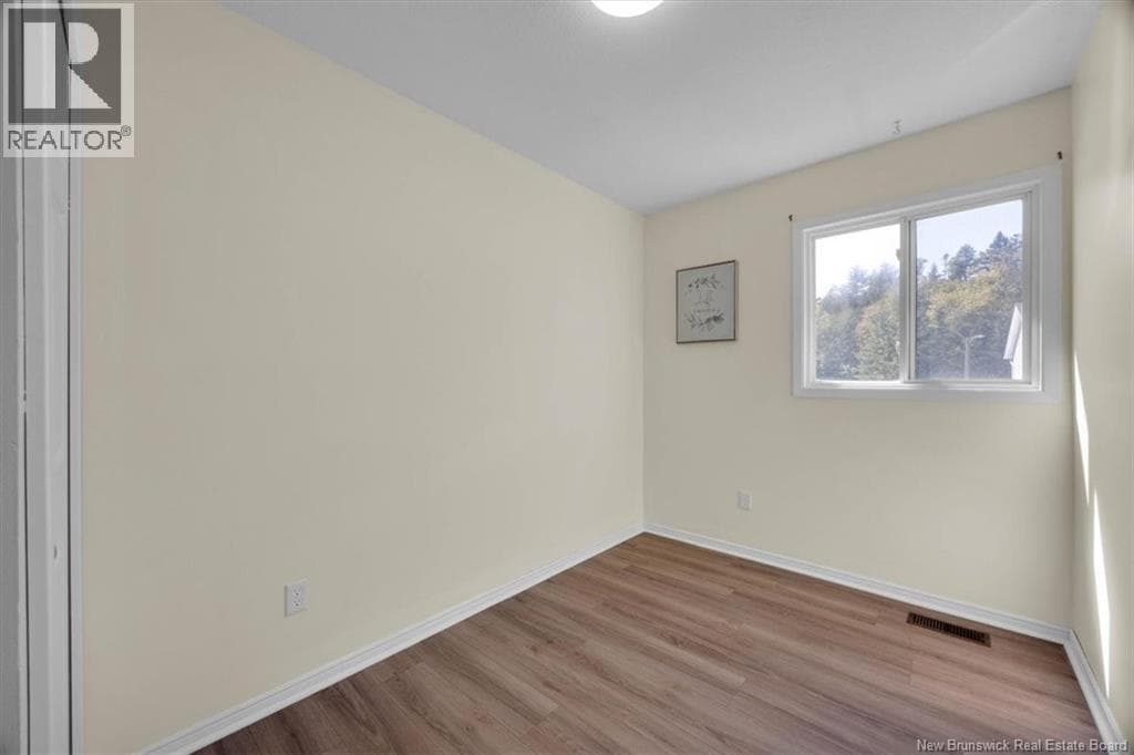 220 Tartan Street, photo 13
